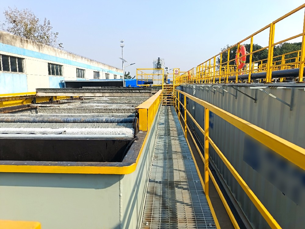 气浮机：制鞋废水除杂的高效“清道夫”